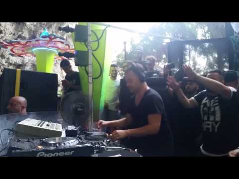 Ritzi Lee + tr 909 plays The bells @ciclope