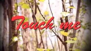 Sergio Bustamante - Hold me, Touch me, Love me - Girly Style