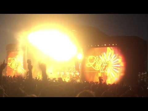 Major Lazer - "Light it Up" with Nyla Live at Coachella 2016 Weekend 2