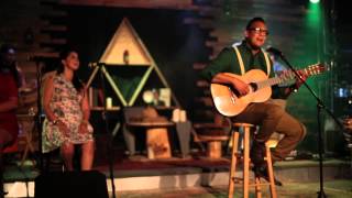 Video Conmigo Está de René González