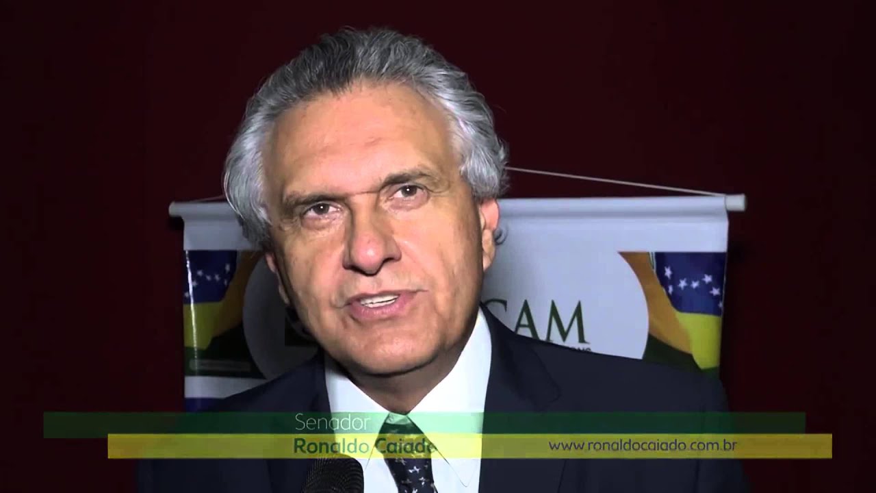 Caiado debate reforma política em encontro de vereadores1