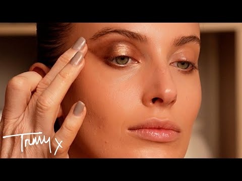 Rae Morris Shows Us How To Glow | Makeup Tutorial | Trinny