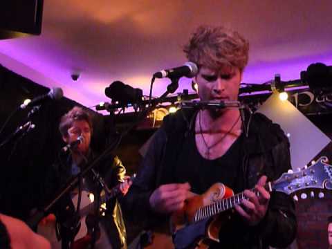 Kodaline live at Guinness Amplify Galway - Love Like This