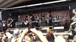 Falling in Reverse Live @ Warped tour Carson CA - Tragic Magic 8-10-2011