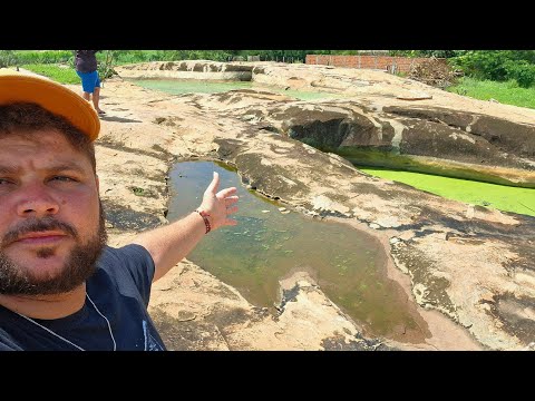 PEDRA GIGANTE PARECE TER PISCINAS NATURAIS NA CIDADE DE RIO DO PIRES BAHIA #bahia #nordeste #sertão 