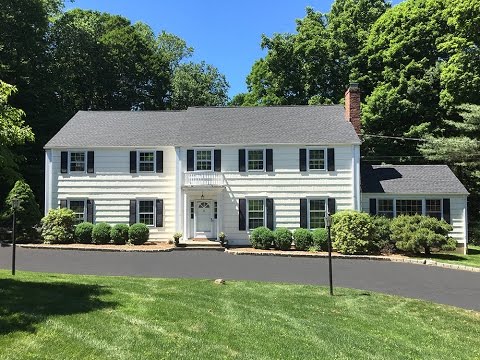 Virtual Tour: 25 Red Oak Road, Fairfield, CT