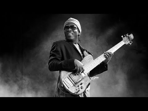 VICKY EDIMO:"RICHARD BONA A UN CÔTE QUE JE QUALIFIERAIS DE SAINT"#cameroun #music #bass #guitare