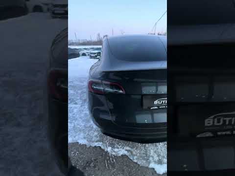 фото tesla model y i 0