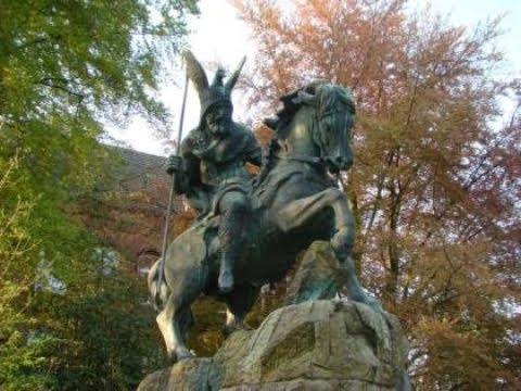 Deutsche Geschichte 5) Die Karolinger - f) Karl d Große Teil 2) - Krieg gegen die Sachsen