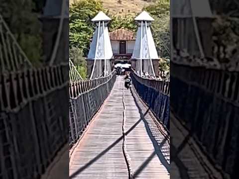 El puente de madera de Santa Fe de Antioquia 🇨🇴 #viralvideo #youtubeshorts #shortvideo