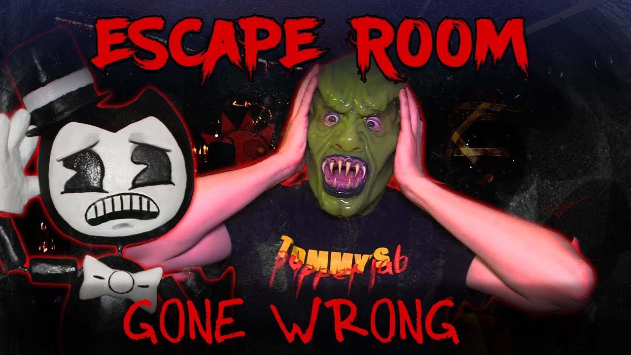 Haunted Mask Escape Room! (Halloween Special)