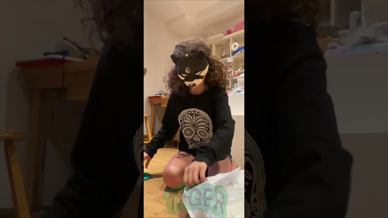 UNBOXING MY FIRST furry/hypermotion tail! #therian #unboxing #hypermotion #tails