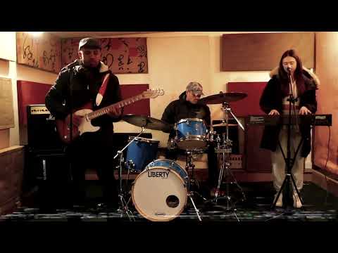 Best Friend - Danny Charles feat Olivia Logan