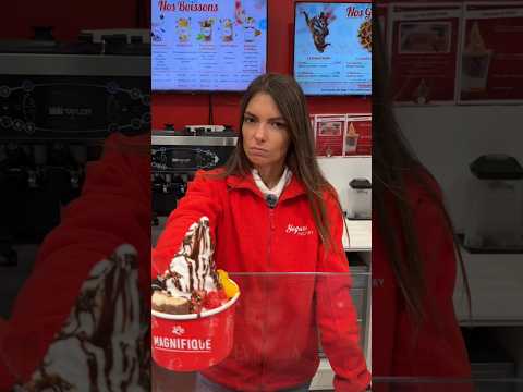 La Politesse c'est super important 🥹#polite #politesse #glace #sundae #yogurtfactory #humour