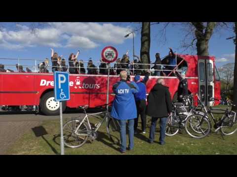 ACV vrouwen 1, busreis na kampioenschap
