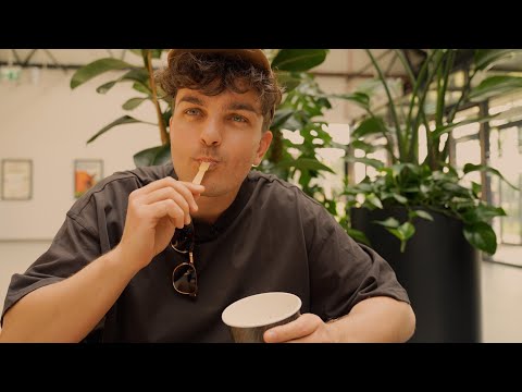 chłopak, który myśli że Ci się podoba