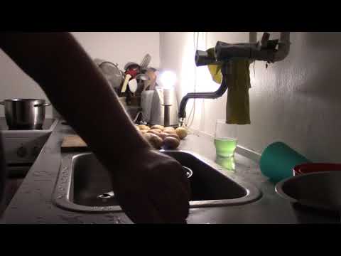 MongoTV_1685 - Del 4 - Min 52 Års Fødselsdag Søndag 4.November 2018 - Skræller Kartofler