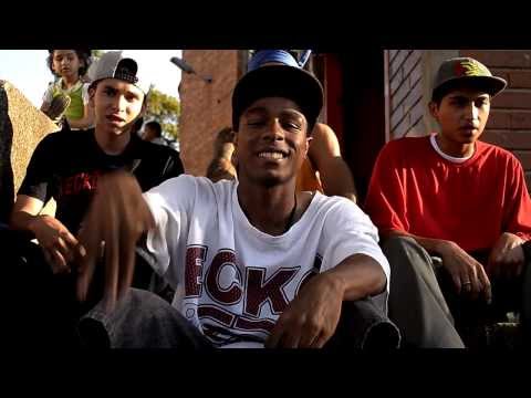 Calle Juan -  Estamos rapeando (videoclip oficial)