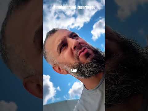 Дальнобойщик случайно решил осмотреть кузов и неожиданно обнаружил что кто-то пытался его подставить