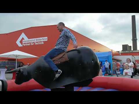 30 Jahre Handelshof Bitterfeld am 12.05.2023 - Bullriding für Groß und Klein!
