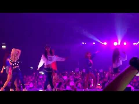 SNSD Girls Generation Farewell @ Asia Style Collection 2013