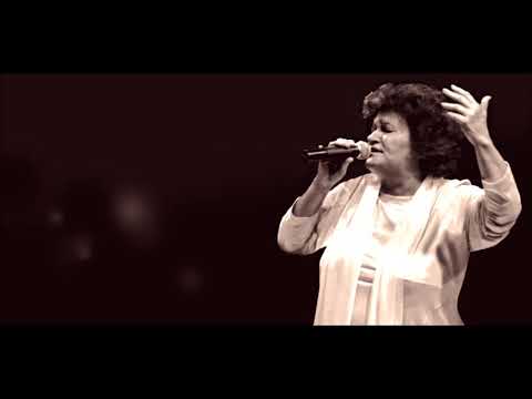 Yaprak döker bir yanımız, bir yanımız bahar bahçe