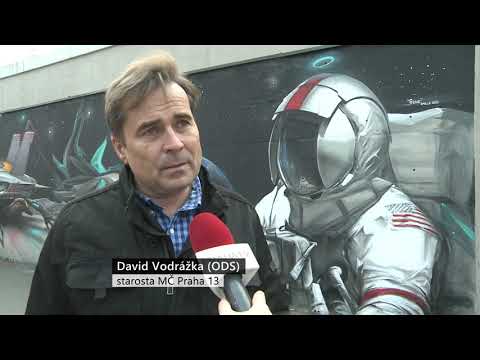 Prahu 13 meses de novembro muraly