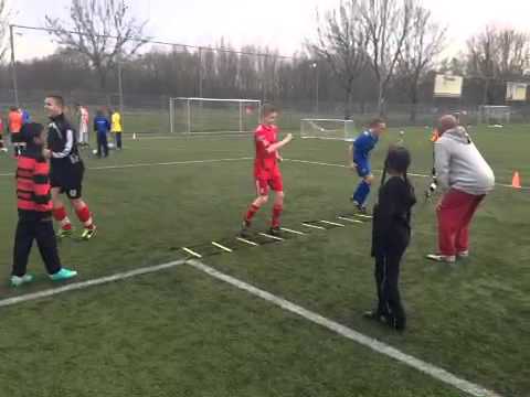 RKAVV D1 (za) vs. RKAVV F1 (za) 17-4-2013 18:54