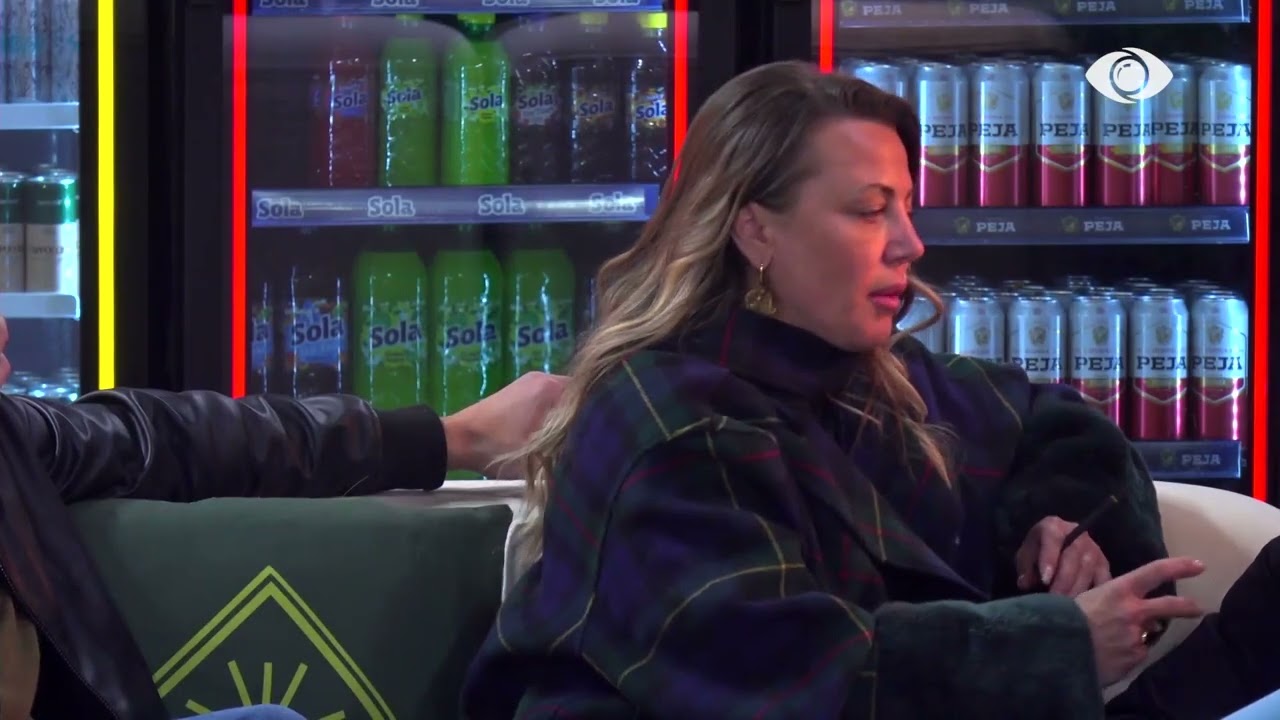 “Jeni komplet të pafytyrë…”/ Gjesti debaton Gertën