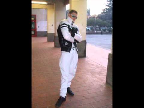 Dj Zapacitu & Mc Dracusor  mereu uniti!.wmv