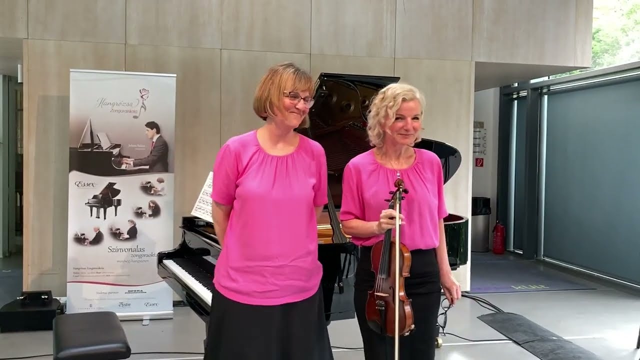 Eszter Zárai (violin) and Eszter Csurgay (piano)