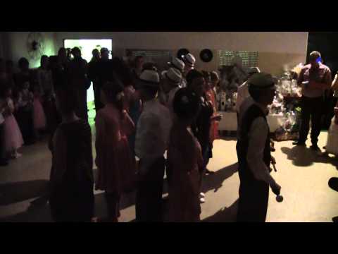 IV. školní ples ZŠ a MŠ Březová - předtančení žáků II. stupně - tanec charleston