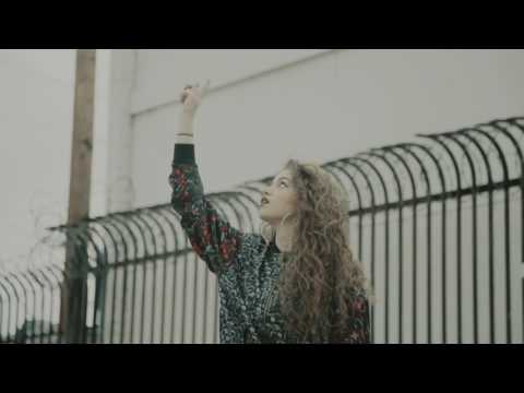 FAVILA - Dytto shoot BTS