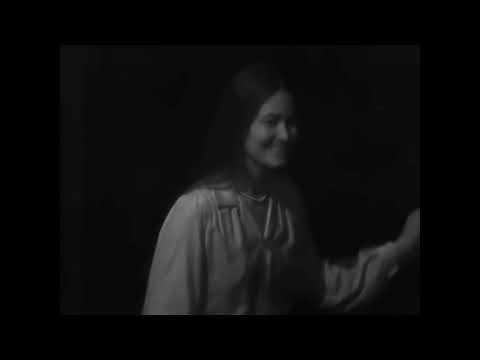 Grateful Dead [4K Remaster]  12 - 31 - 1977  (SET 1 of 2) --   SBD  -- NYE '77 (PRO SHOT / FLAC)