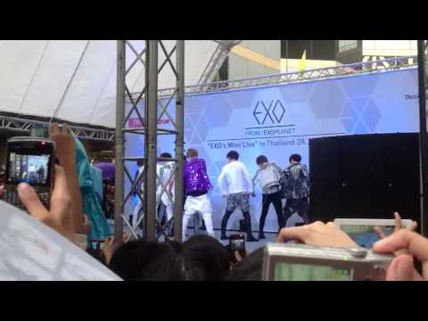 EXO - MAMA mini live concert in Thailand 28.07.12 2/2