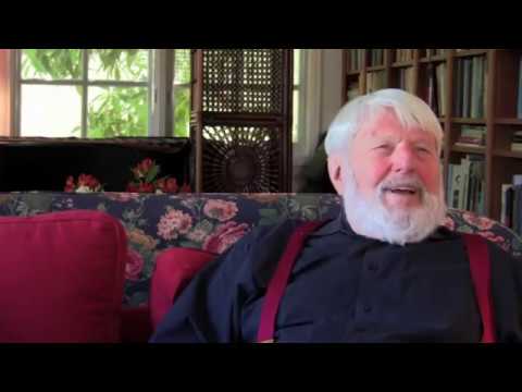 Theodore Bikel remembers Bob Dylan's appearance at the 1965 Newport Folk Festival (c. 2011-2012)