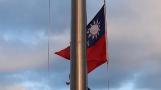 [問卦] 把升降旗的歌改成疾風街道是不是很熱血？