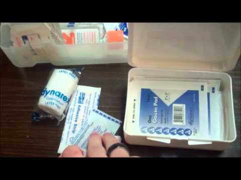 Silent Unboxing--Old Medical Kit (ASMR)