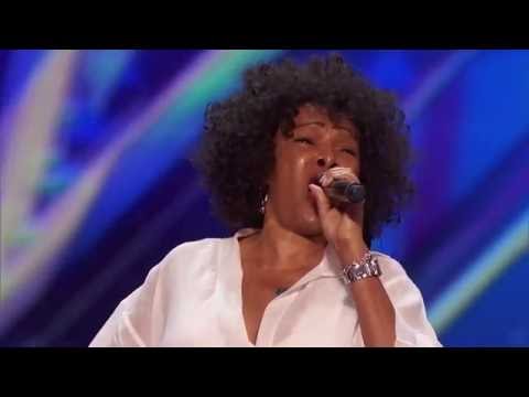 America's Got Talent 2016 Auditions - Ronee 62 Year Old Singer Recovers After Tough First Audition