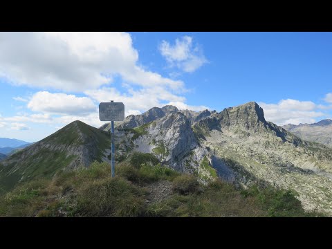 Monte Ciotto Mieu (Ciotto Mien) 2378 m - Valle Vermenagna. Vista dalla vetta.