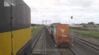 preview picture of video 'Through a dirty windscreen : Australian trains'