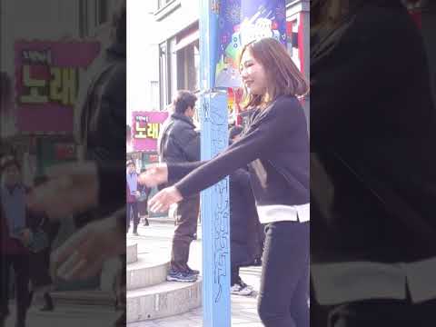 2020 0105 댄스팀 걸스온탑 ★한비★ Feel Special 직캠 by홍대버스킹