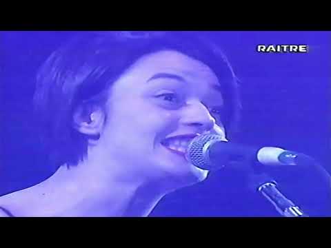 Carmen Consoli @ Concerto del Primo Maggio a Roma 1999