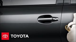 2010 Land Cruiser How-To: Lock And Unlock The Doors | Toyota