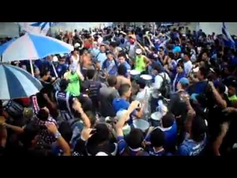 "â˜†SOMOS LA MEJOR HINCHADA DEL PAISâ˜†BANDERAZOâ˜†" Barra: Boca del Pozo • Club: Emelec