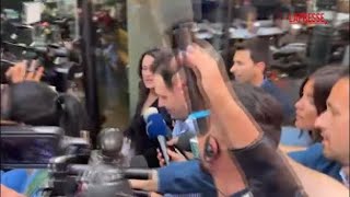 Roma, Andrea Sempio assediato dai cronisti