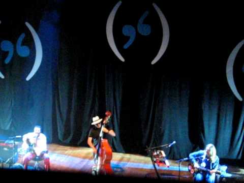 Pouca Vogal - Na paz e na pressão