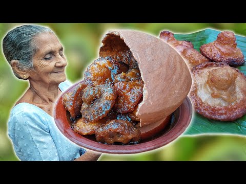Konda Kavum (Oil Cake) with Kithul Treacle