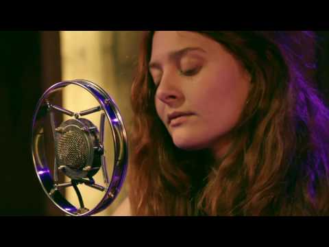 Libby DeCamp- Last Stand (Live at 20 Front Street)