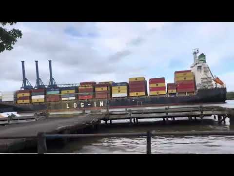 Navio cargueiro Jatobá chegando no Porto de Navegantes Santa Catarina